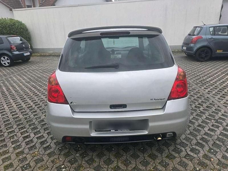 Gebraucht Suzuki Swift 90 PS (66 kW) 2007 Silber Coupé