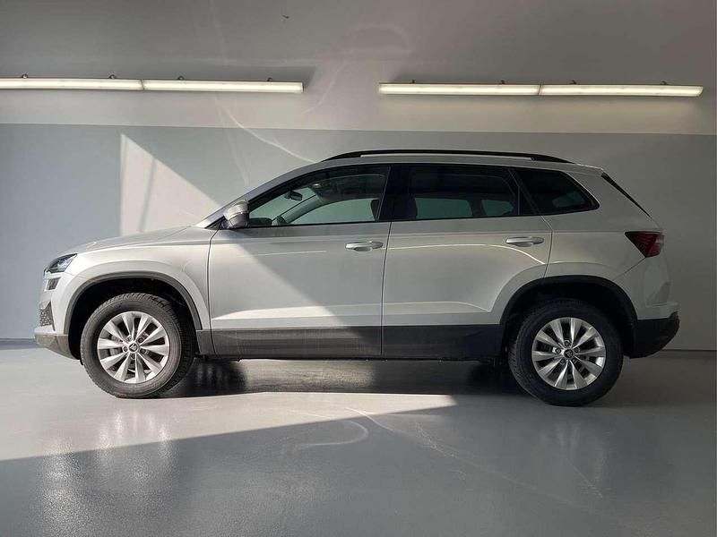Neu Skoda Karoq Selection 150 PS (110 kW) 2026 [8e8e] brillantsilber ... SUV
