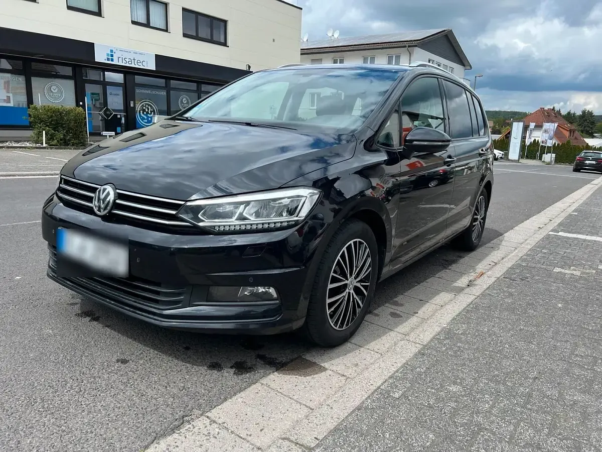 Gebraucht VW Touran 150 PS (110 kW) 2019 Schwarz Van / Kleinbus