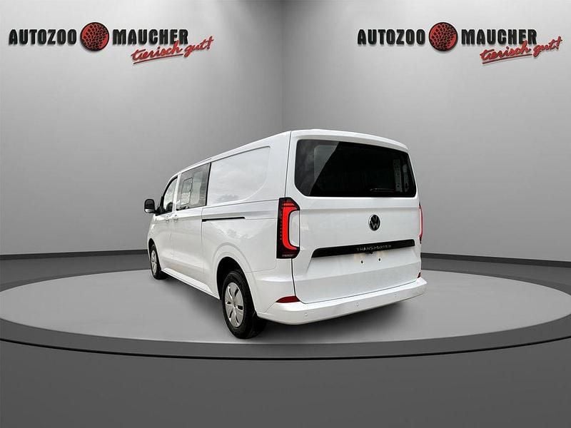 Neu VW T7 150 PS (110 kW) 2025 Clear white Van