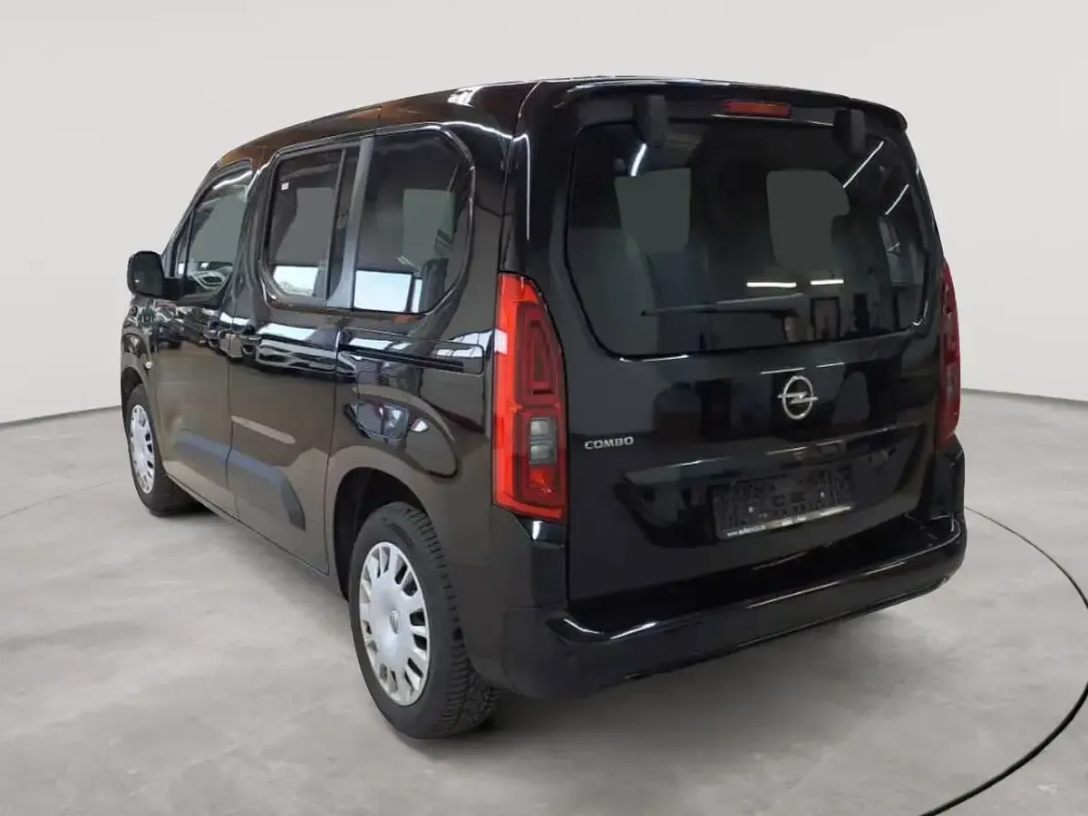 Gebraucht Opel Combo Life Elegance 131 PS (96 kW) 2023 Karbon schwarz metallic Van / Kleinbus