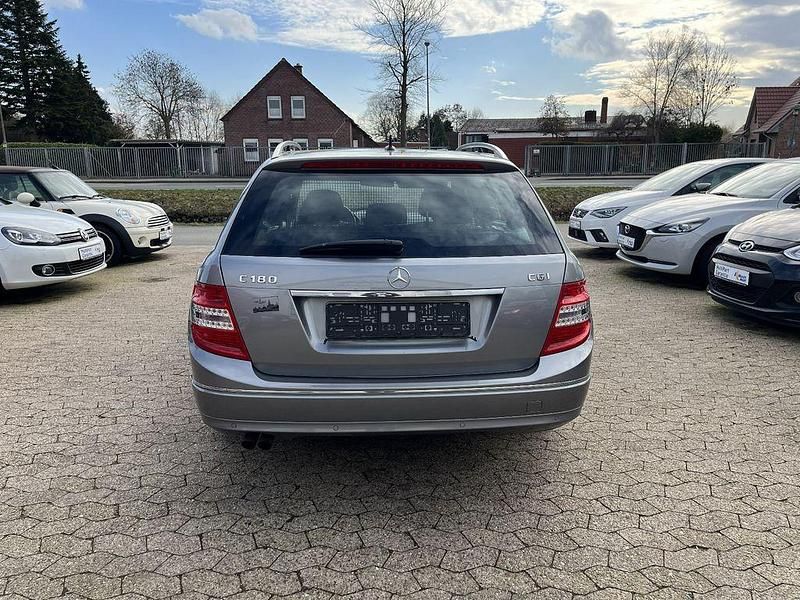 Gebraucht Mercedes C180 156 PS (114 kW) 2010 Silber Kombi