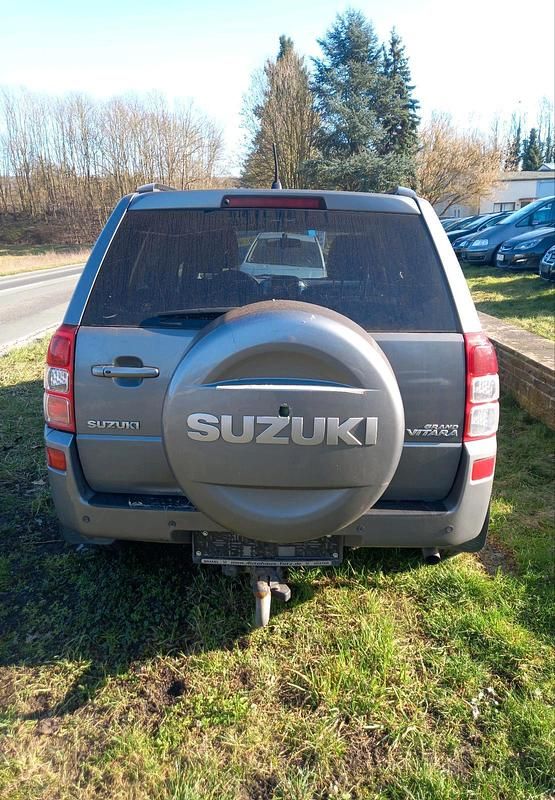 Gebraucht Suzuki Vitara 130 PS (95 kW) 2006 Grau SUV