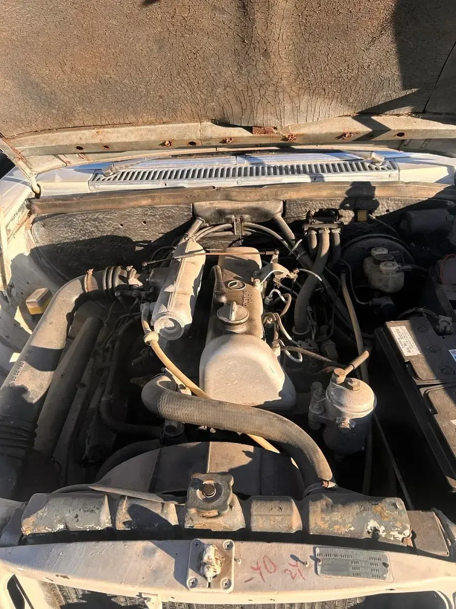 Gebraucht Mercedes W115 1971 Weiß Limousine