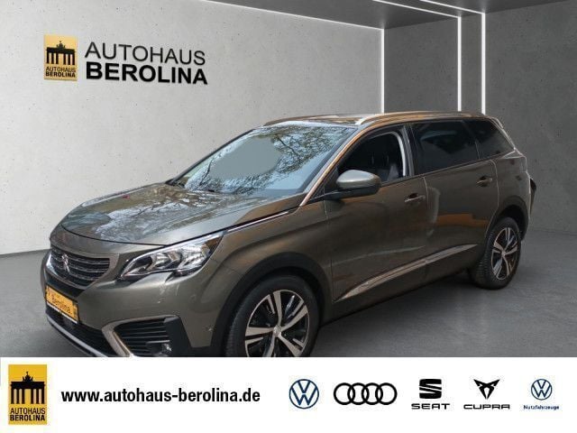 Grau Gebraucht 2019 Peugeot 5008 Allure Van / Kleinbus | 22.444 € (Superpreis) - Bild 1/4