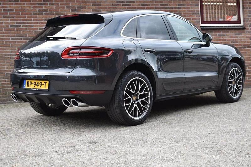 Gebraucht Porsche Macan 252 PS (185 kW) 2018 Grau SUV