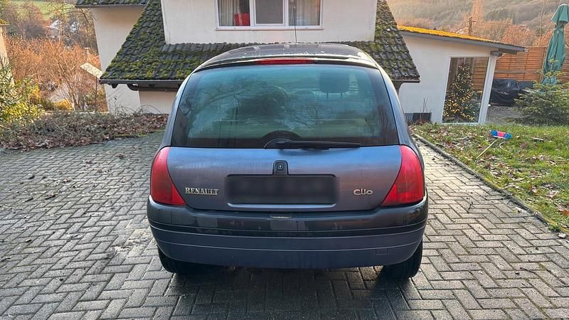 Gebraucht Renault Clio II 58 PS (42 kW) 1999 Blau Kleinwagen