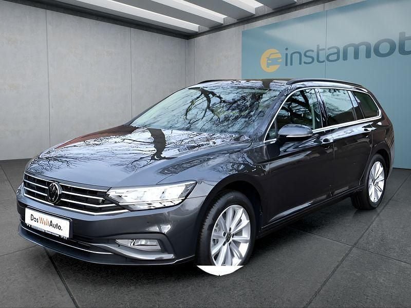 Grau Gebraucht 2023 VW Passat Kombi | 31.649 € (Teuer) - Bild 1/4