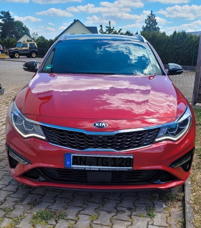 Rot Gebraucht 2018 Kia Optima GT-Line Kombi | 16.999 € (Guter Preis) - Bild 1/4