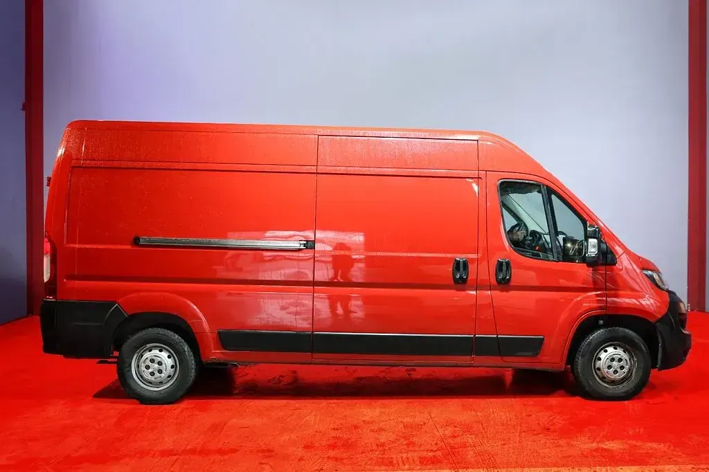 Gebraucht Peugeot Boxer 165 PS (121 kW) 2023 Van