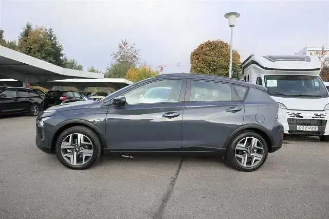 Gebraucht Hyundai Bayon Trend 101 PS (74 kW) 2023 Aurora grey SUV