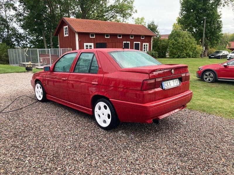 Rot Gebraucht 1994 Alfa Romeo 155 Limousine | 12.400 € - Bild 1/4