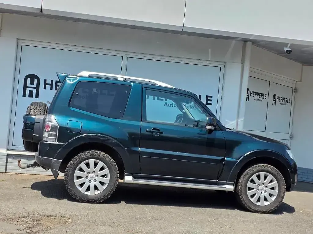 Gebraucht Mitsubishi Pajero 170 PS (125 kW) 2007 Grün SUV