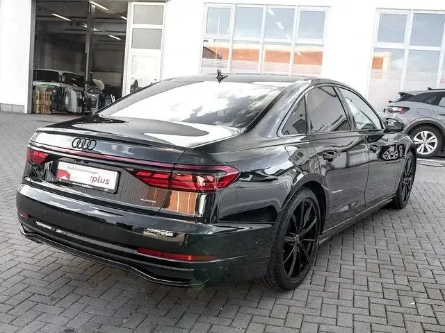 Gebraucht Audi A8 S-Line 286 PS (210 kW) 2023 Mythosschwarz metallic Limousine