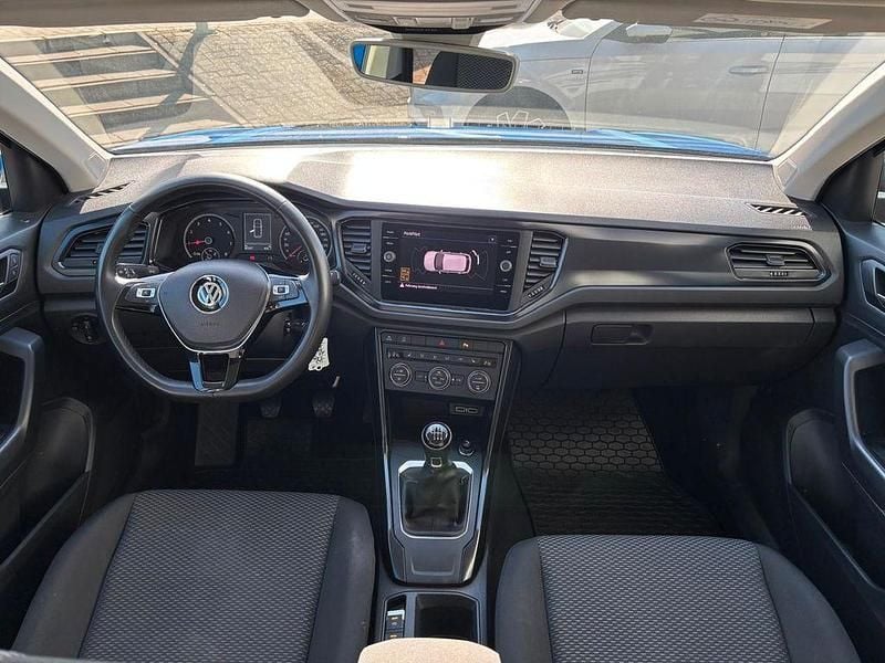 Gebraucht VW T-Roc Basis 116 PS (85 kW) 2019 Blau SUV
