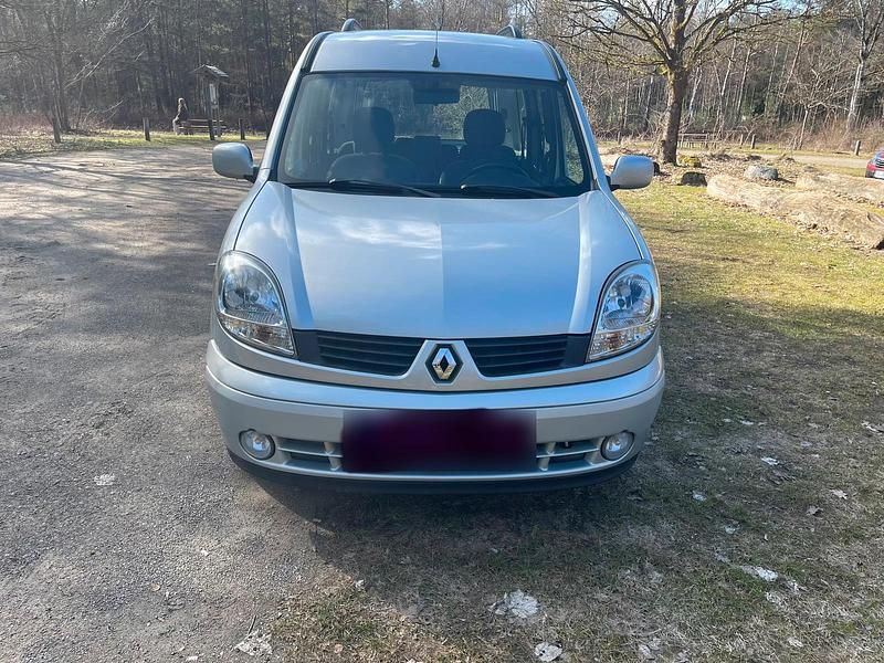 Second-hand Renault Kangoo 75 CP (55 kW) 2007 Argintiu Monovolum