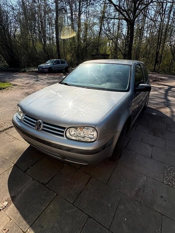 Gebraucht VW Golf IV 75 PS (55 kW) 2002 Silber Kleinwagen