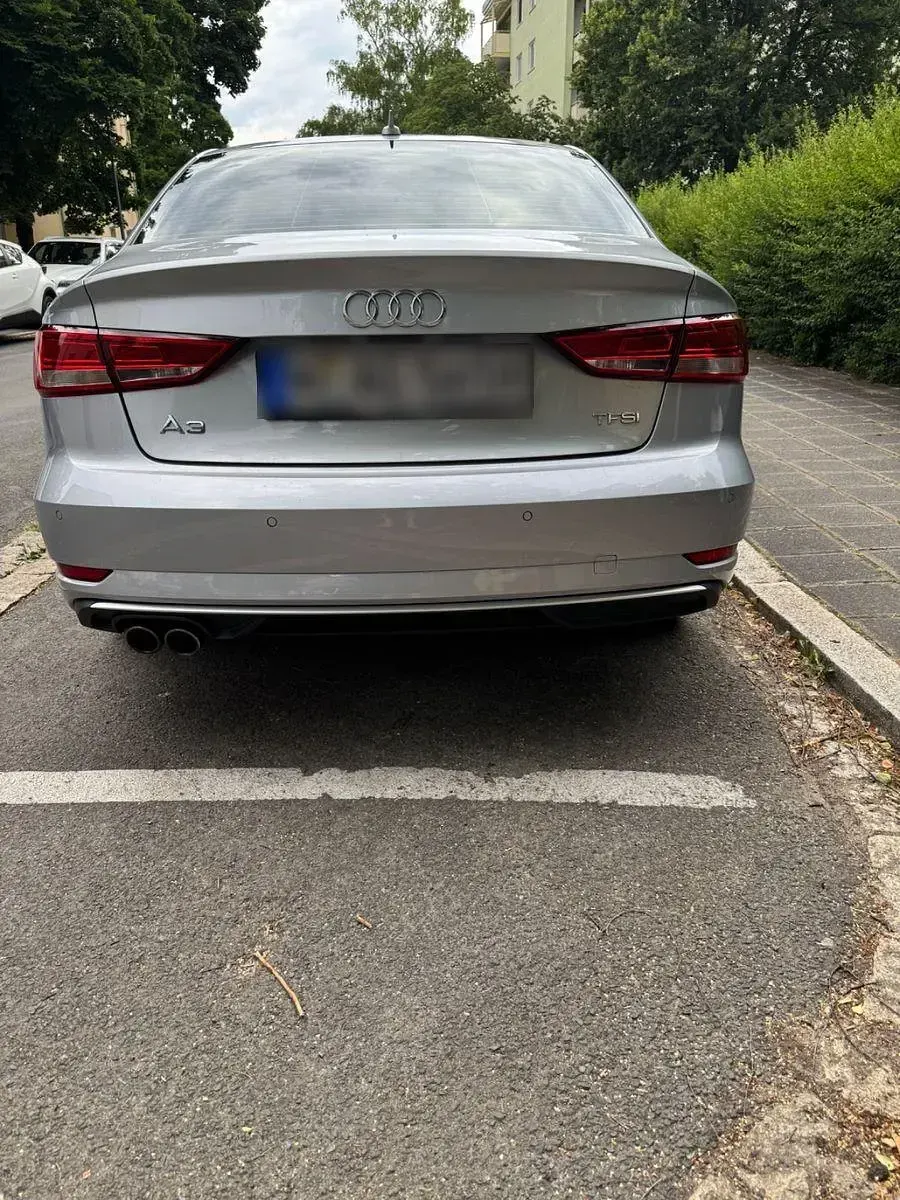 Gebraucht Audi A3 Sport 150 PS (110 kW) 2017 Grau Limousine