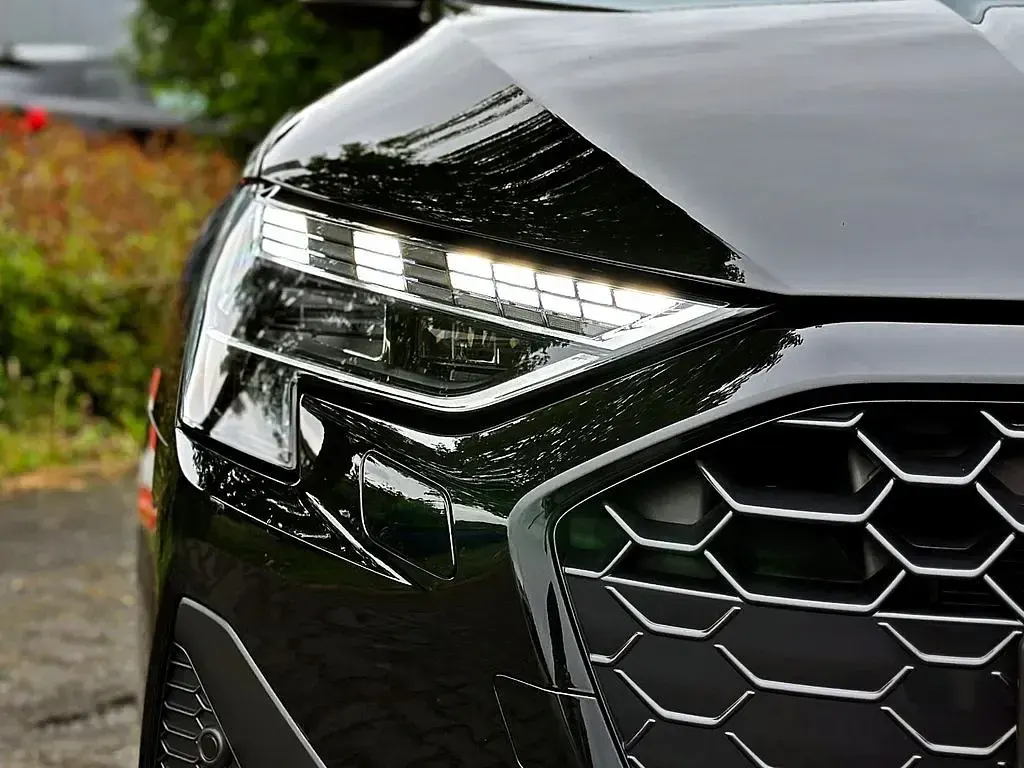Gebraucht Audi A3 Sportback e-tron Advanced Plus 204 PS (150 kW) 2025 Mythosschwarz metallic Kleinwagen