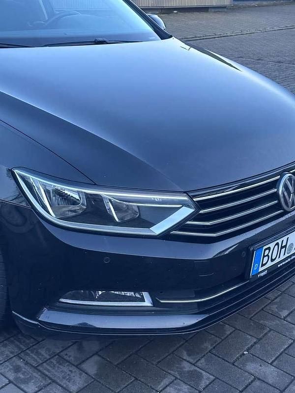 Gebraucht VW Passat Comfortline 150 PS (110 kW) 2018 Schwarz Kombi