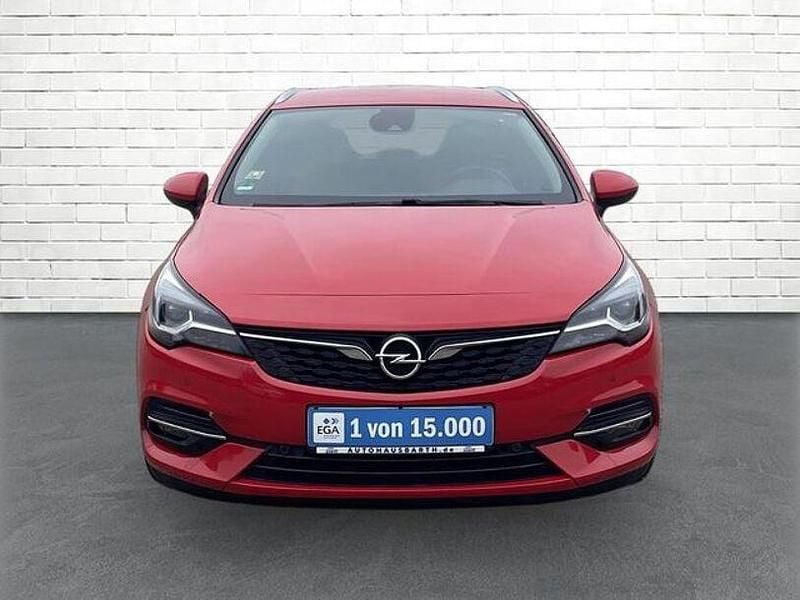 Gebraucht Opel Astra Basis 131 PS (96 kW) 2021 Rot Kombi
