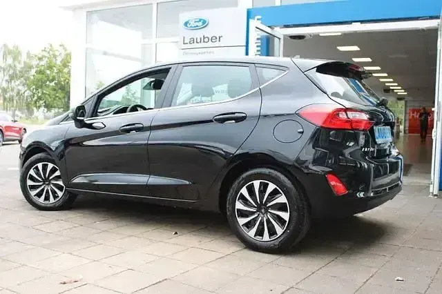Gebraucht Ford Fiesta Titanium 125 PS (91 kW) 2023 Agate black Kleinwagen