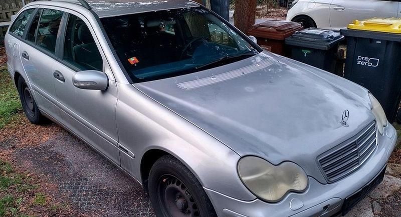 Gebraucht Mercedes 200 116 PS (85 kW) 2003 Grau Limousine