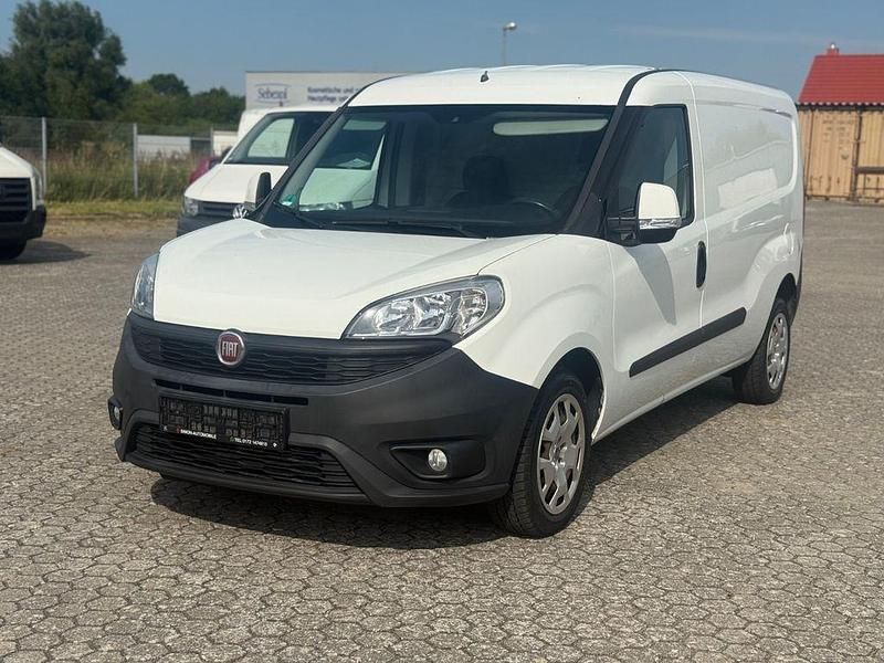 Weiß Gebraucht 2016 Fiat Doblò Van / Kleinbus | 6.099 € (Fairer Preis) - Bild 1/4