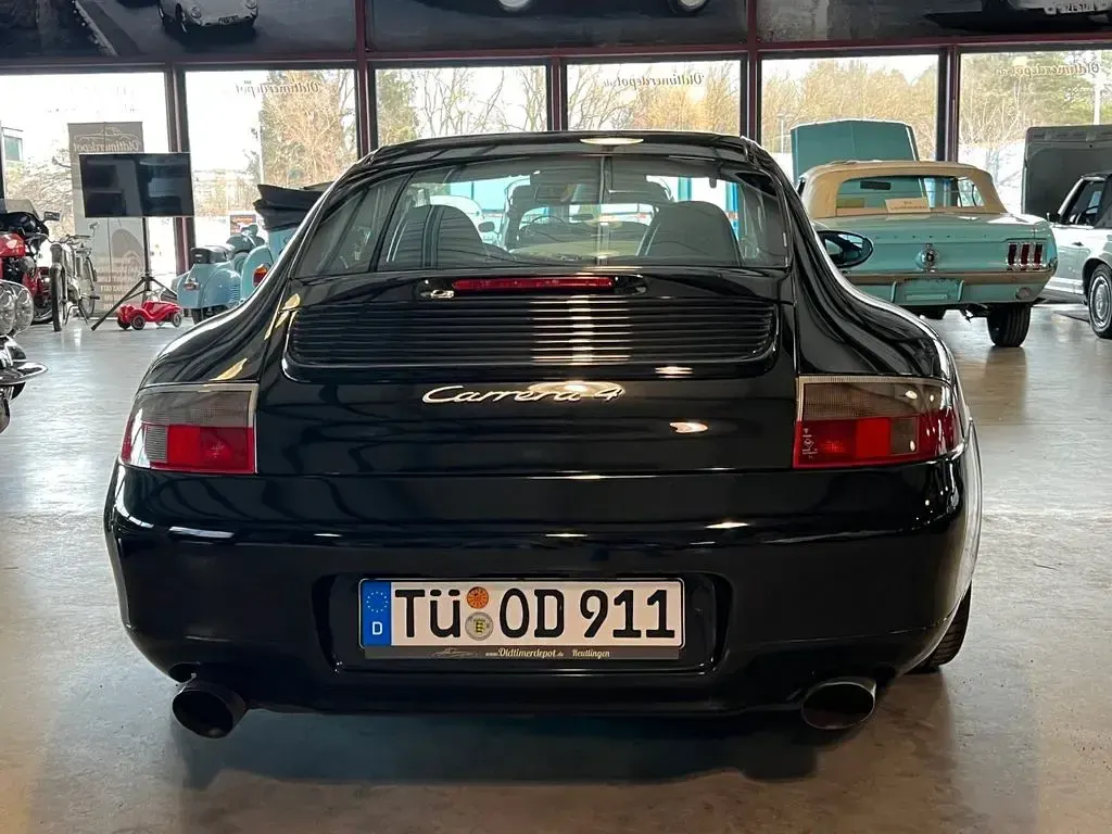 Gebraucht Porsche 911 Carrera 4 300 PS (220 kW) 2000 Schwarz