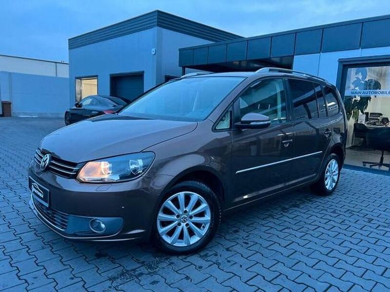 Gebraucht VW Touran Highline 140 PS (102 kW) 2011 Braun Van / Kleinbus