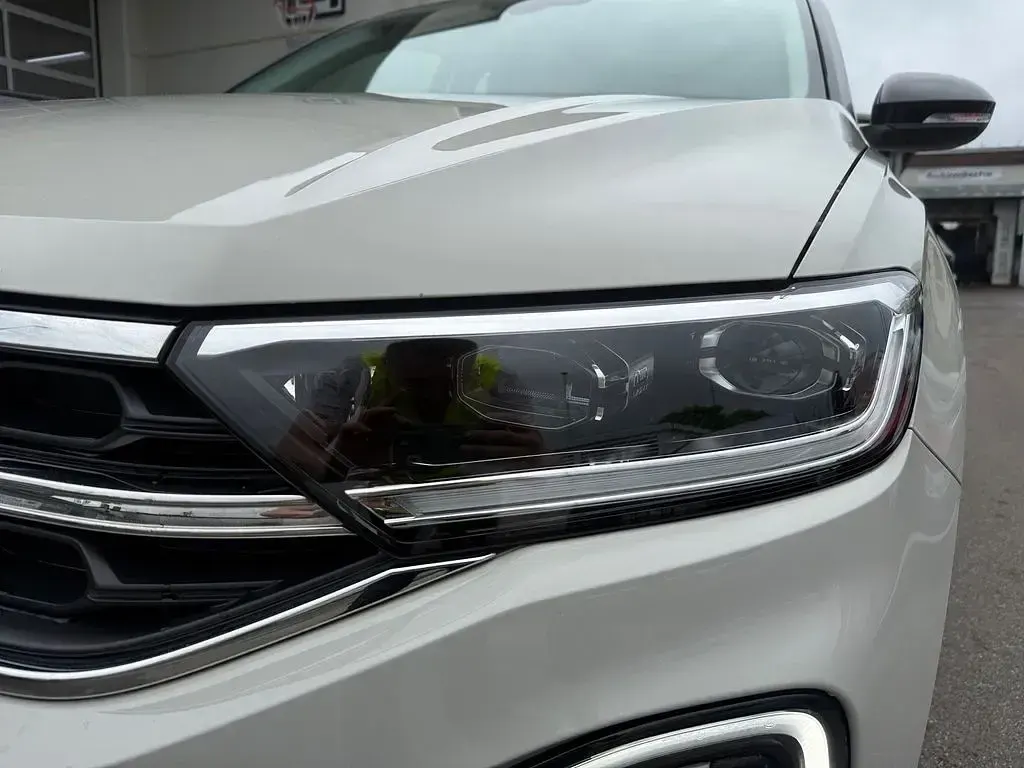 Gebraucht VW T-Roc Style 110 PS (80 kW) 2024 Ascotgrau SUV