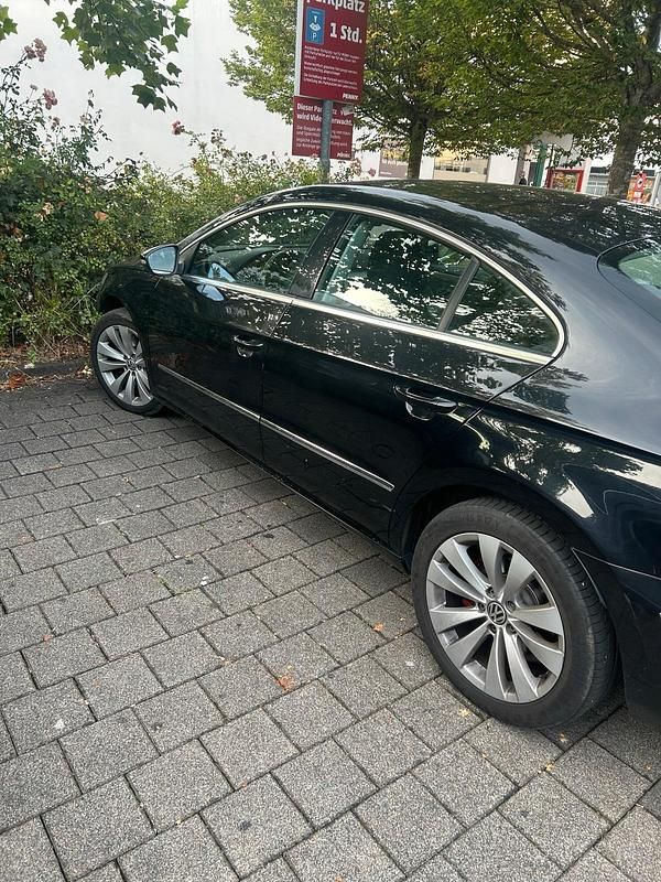 Second-hand VW CC 163 CP (119 kW) 2010 Negru Berlinǎ