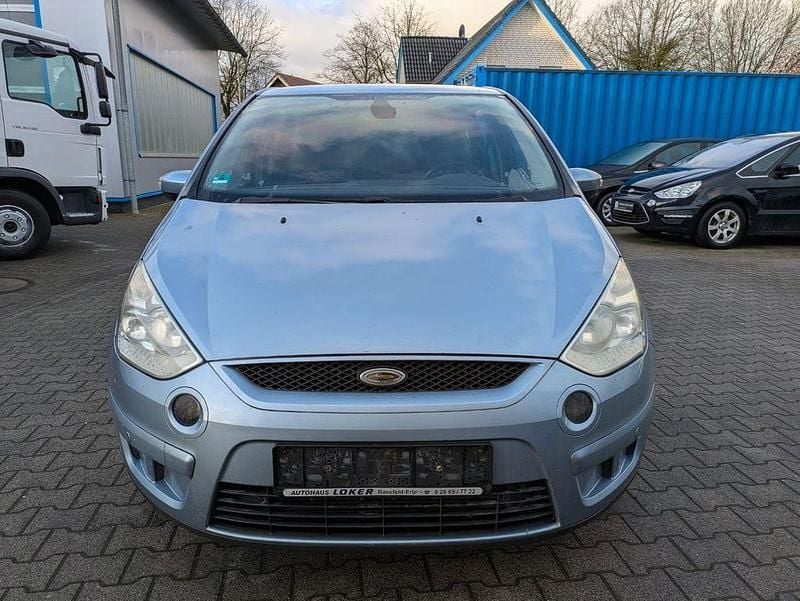 Gebraucht Ford S-MAX Titanium 140 PS (102 kW) 2006 Blau Van / Kleinbus