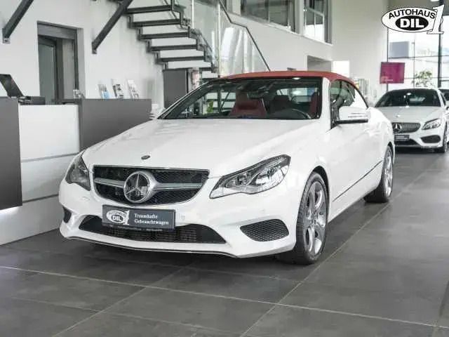 Gebraucht Mercedes E200 Urban 184 PS (135 kW) 2015 Weiß (polarweiss  unilack) Cabrio