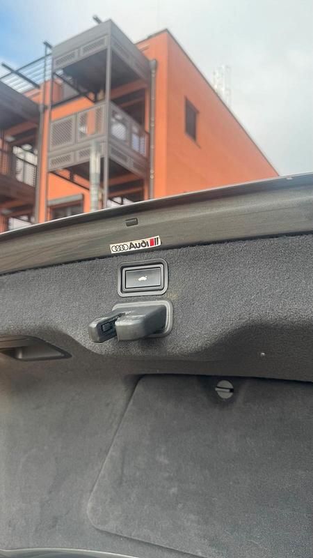 Gebraucht Audi A8 233 PS (171 kW) 2008 Grau Limousine