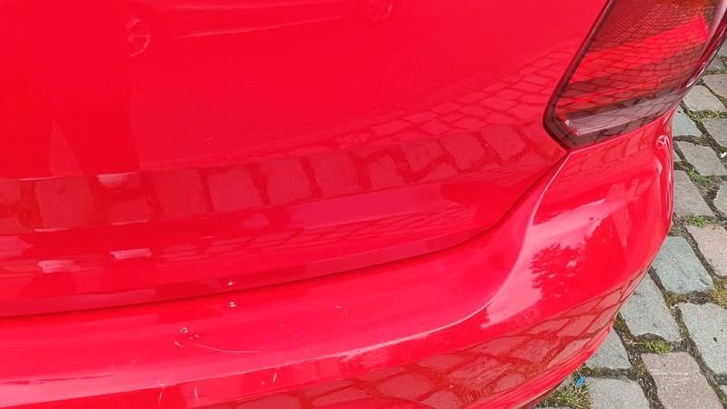 Rot Gebraucht 2016 VW Polo Kleinwagen | 11.000 € (Guter Preis) - Bild 1/4