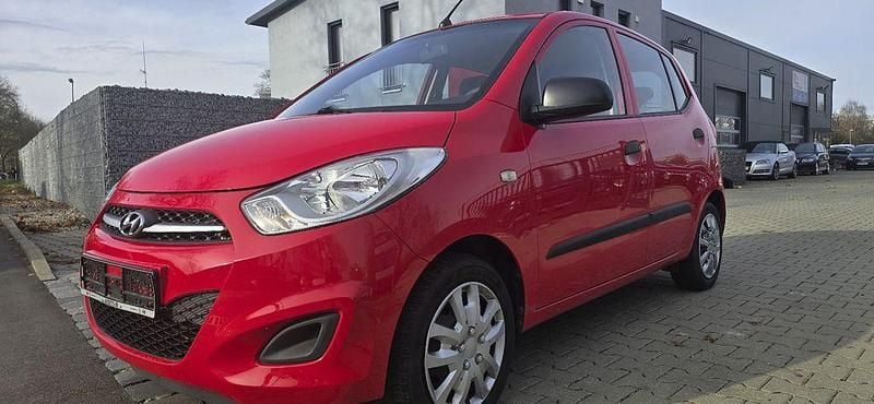 Rot Gebraucht 2013 Hyundai i10 Edition Kleinwagen | 2.990 € (Guter Preis) - Bild 1/4