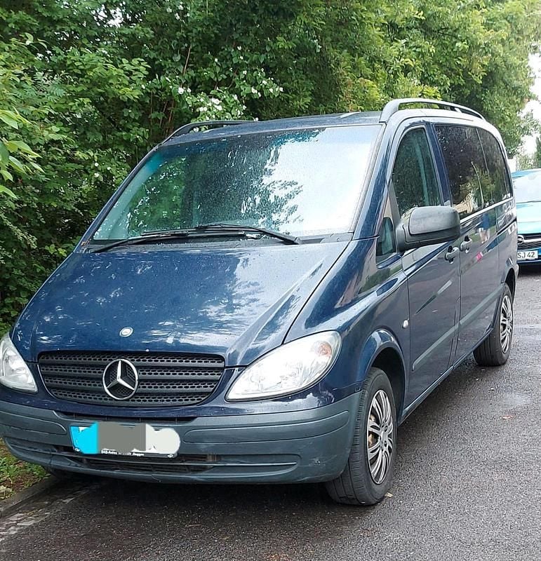 Violet Gebraucht 2010 Mercedes Vito Van / Kleinbus | 7.500 € - Bild 1/4