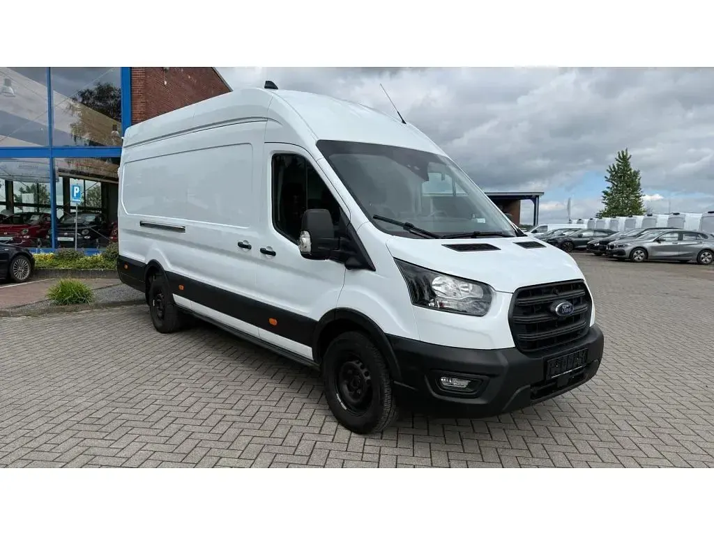 Gebraucht Ford Transit Trend 131 PS (96 kW) 2024 Frostweiß Limousine