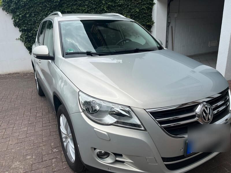 Silber Gebraucht 2011 VW Tiguan SUV | 6.499 € (Guter Preis) - Bild 1/4