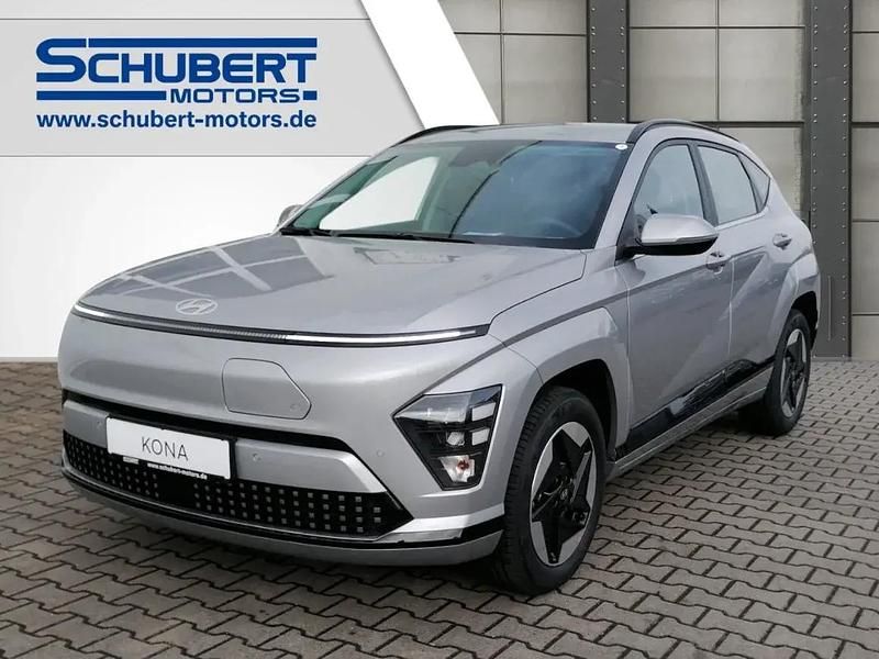 Shimmering silver Gebraucht 2025 Hyundai Kona Advantage SUV | 28.900 € (Teuer) - Bild 1/1