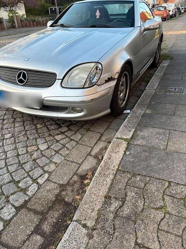 Silber Gebraucht 2001 Mercedes SLK200 Cabrio | 1.350 € (Superpreis) - Bild 1/4