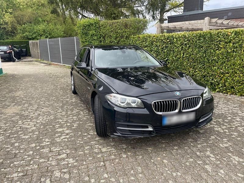 Gebraucht BMW 520 190 PS (139 kW) 2015 Schwarz Kombi