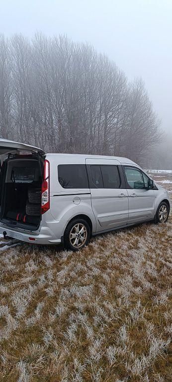 Gebraucht Ford Tourneo Titanium 116 PS (85 kW) 2015 Silber Van / Kleinbus