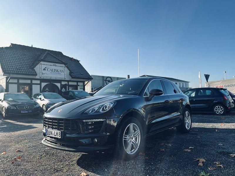 Schwarz Gebraucht 2016 Porsche Macan S SUV | 30.750 € (Superpreis) - Bild 1/4