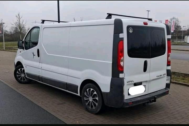 Gebraucht Opel Vivaro 2013 Weiß Van / Kleinbus