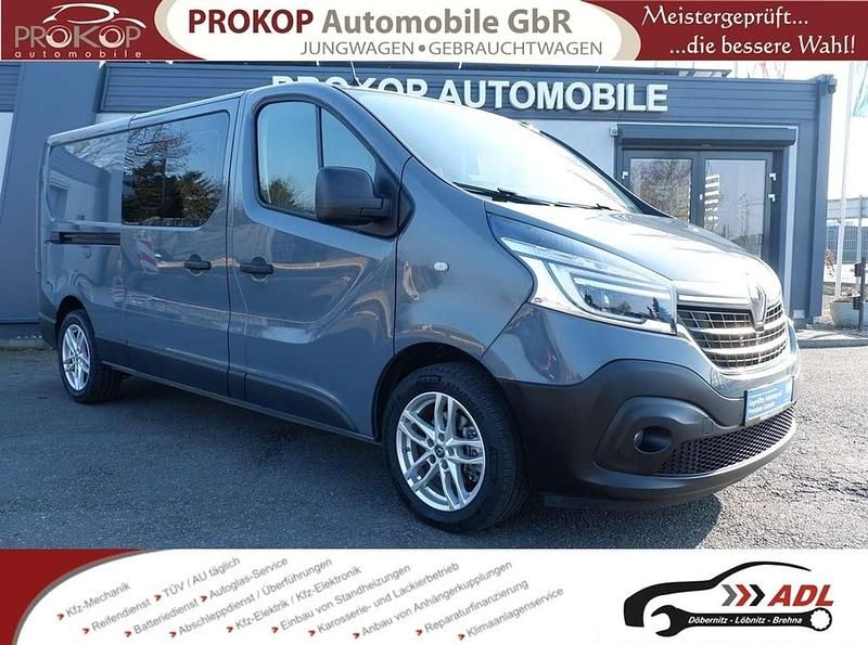 Gebraucht Renault Trafic Komfort 145 PS (106 kW) 2019 Städtisches grau Van / Kleinbus