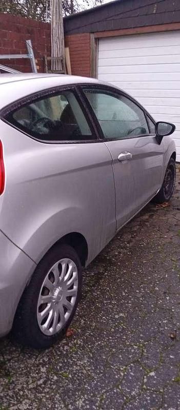 Gebraucht Ford Fiesta 60 PS (44 kW) 2009 Silber Limousine