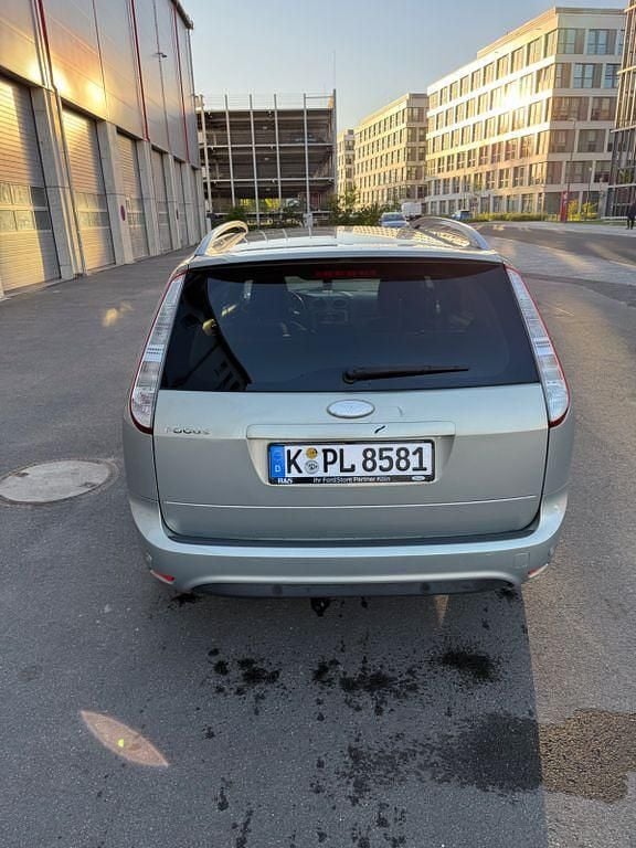Usata Ford Focus 125 CV (91 kW) 2009 Beige Berlina