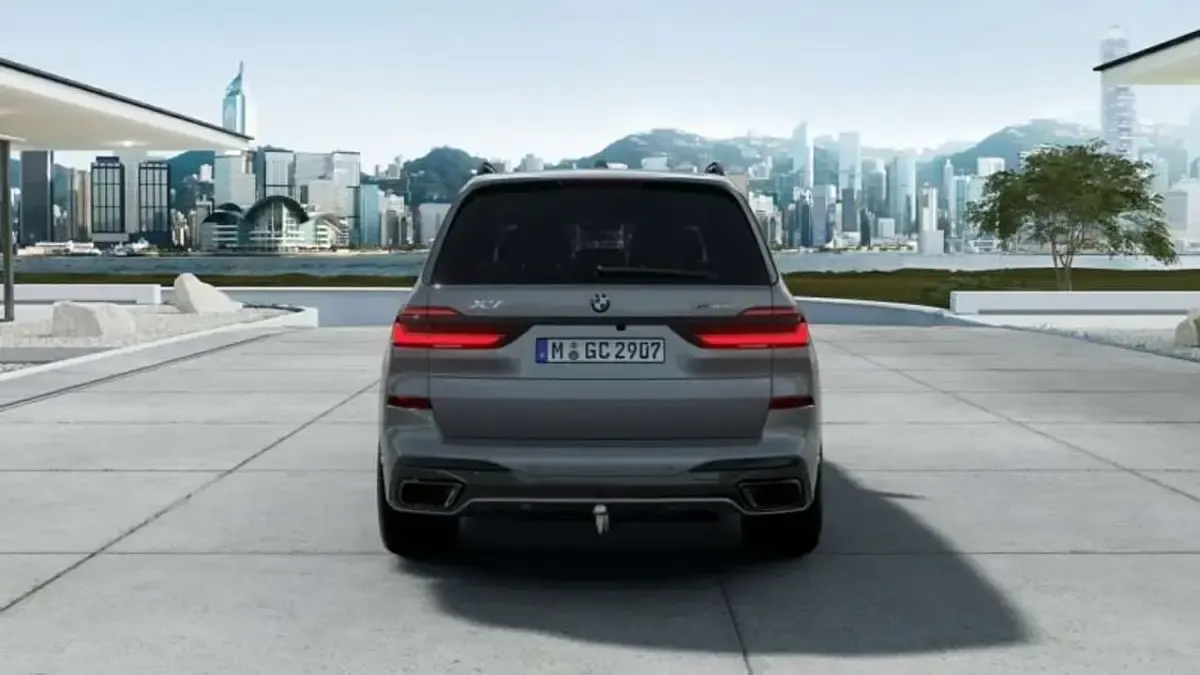 Neu BMW X7 M Sport 352 PS (258 kW) 2026 Grau SUV